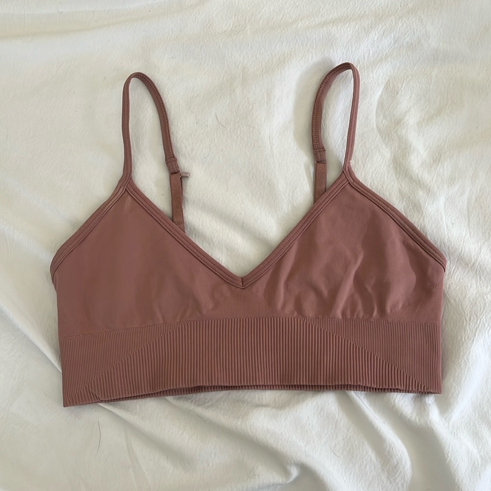 Lulu lemon sports bra